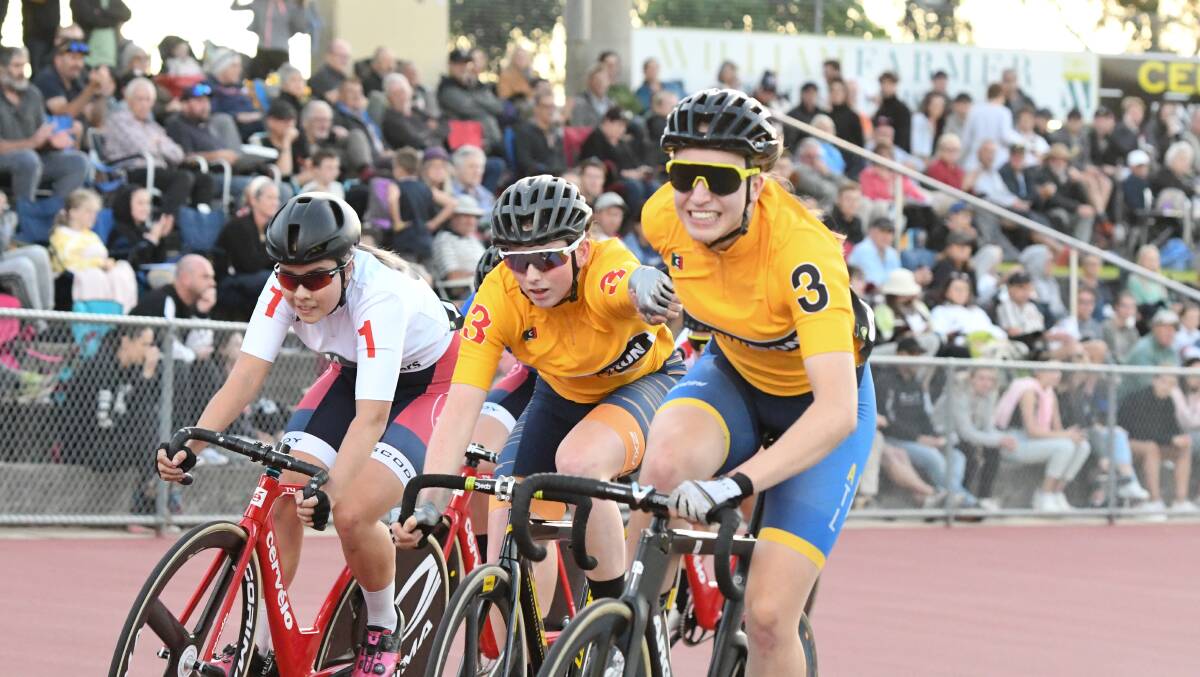 The women's Madison has grown in popularity in recent years.