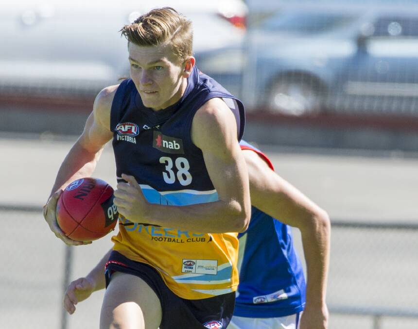ON THE RUN: Bendigo Pioneers defender Brady Rowles. The Pioneers travel to Melbourne on Saturday to play the Calder Cannons. Picture: DARREN HOWE