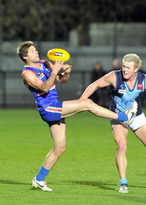 TIGHT BATTLE: Eaglehawk and Gisborne had a thrilling encounter in the 2011 preliminary final.
