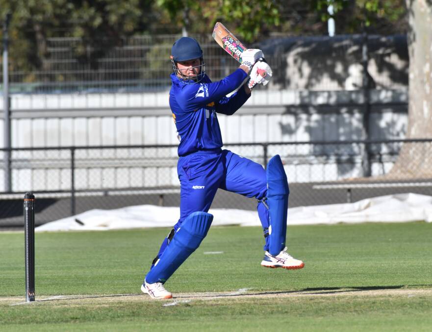 D-DAY FOR DOGS: Kayle Thompson and the Golden Square Bulldogs need to defeat White Hills on Wednesday night if they're to maintain their hopes of qualifying for the T20 grand final. Picture: NONI HYETT