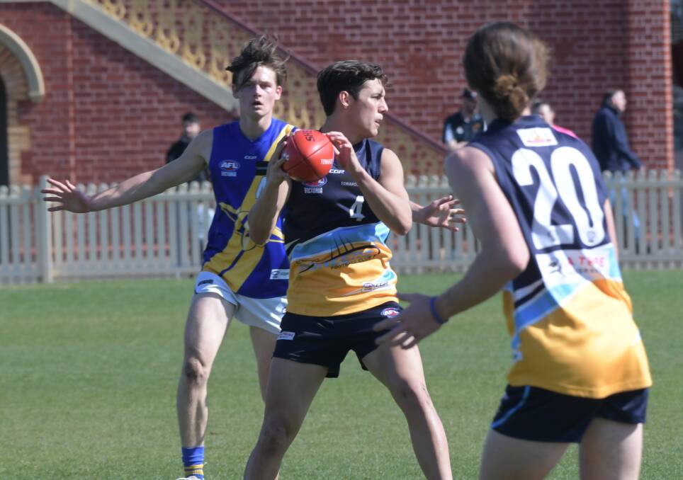 Jye Caldwell wins possession for the Bendigo Pioneers in the TAC Cup this year.