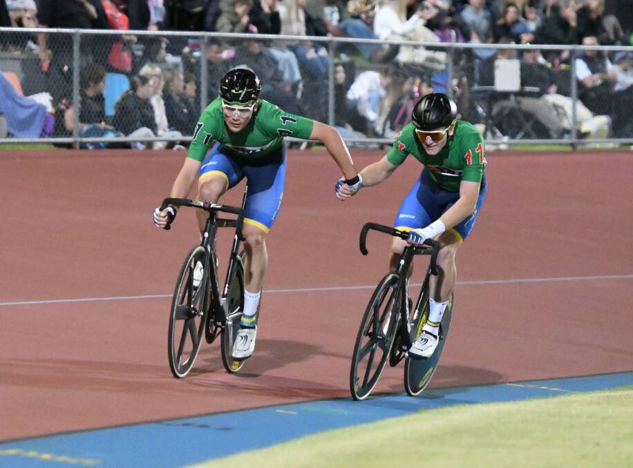 GUTSY RIDE: Conor Leahy and Josh Duffy on their way to victory. Picture: NONI HYETT