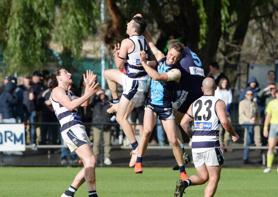 Kallen Geary takes a big chest mark during his inspired third quarter. Picture: DARREN HOWE