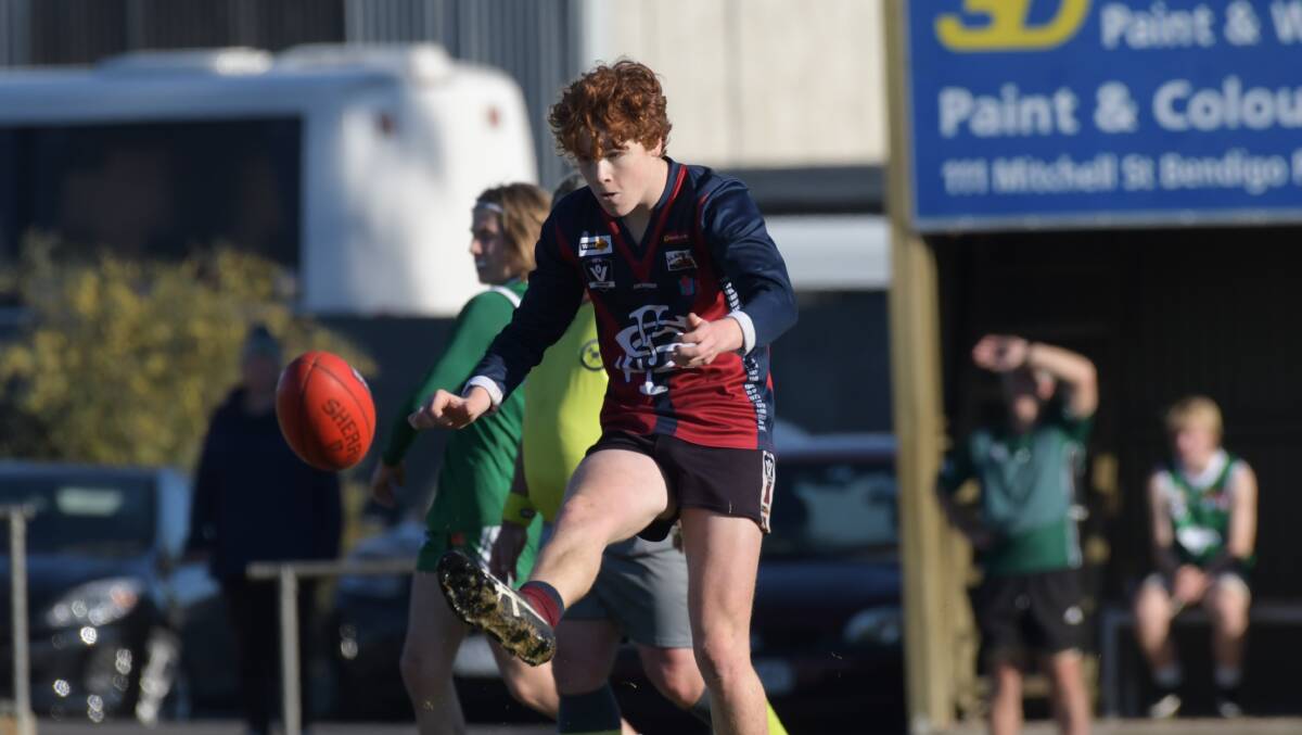 BALL MAGNET: Noah Walsh was one of Sandhurst's best in the under-16 win over Kangaroo Flat. Picture: NONI HYETT