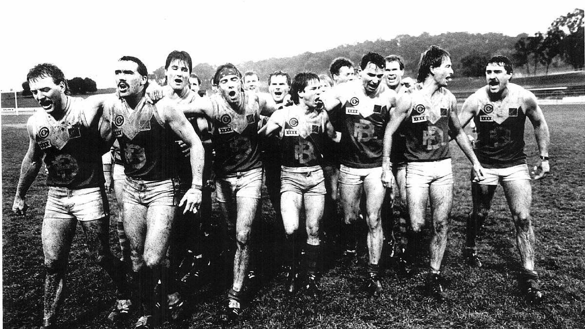An iconic Bendigo Adyd photo of the BFL inter-league team after defeating Ovens and Murray in the 1989 semi-final.