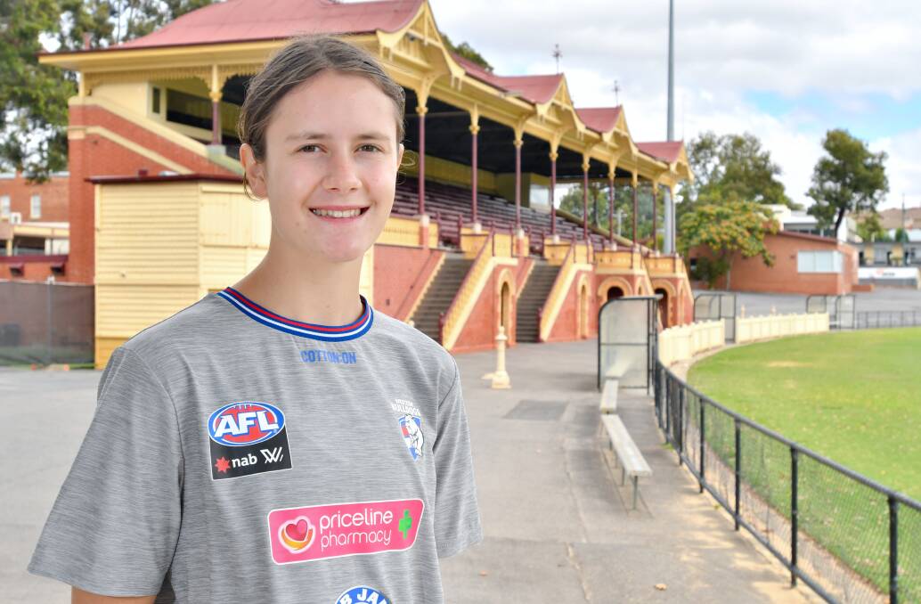 Annabel Strahan has signed a contract with AFLW club the Western Bulldogs. Picture: NONI HYETT