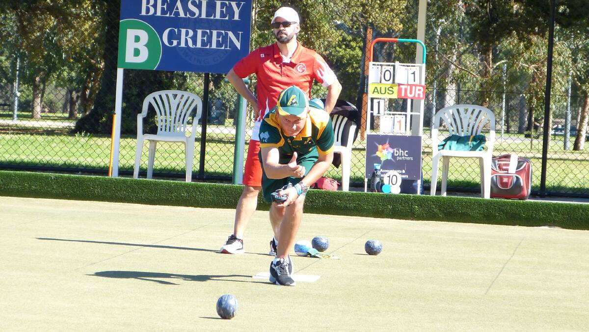 Lee Schraner on his way to victory in Adelaide. Picture: David Allen/World Bowls
