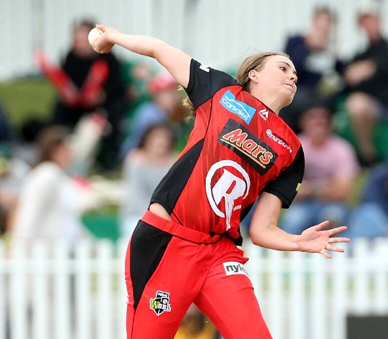 SPEED DEMON: Bendigo's Tayla Vlaeminck in action for the Melbourne Renegades in the Women's Big Bash League. Picture: AAP
