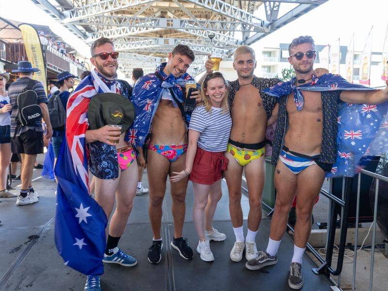 The federal government will enforce dress standards at Australia Day citizenship ceremonies.
