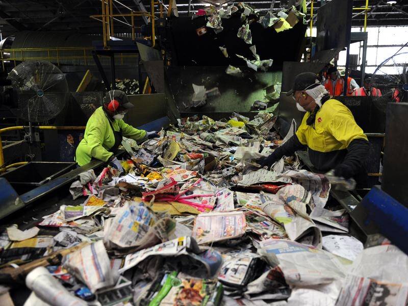 Victorian ratepayers may have to pay for their recycling to go to landfill if a processor closes.