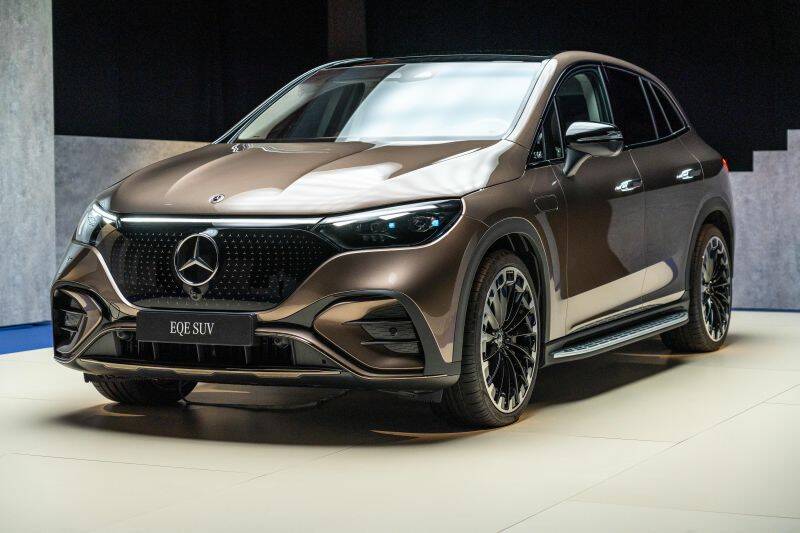 Mercedes-Benz bins new EV platform after slow sales - report