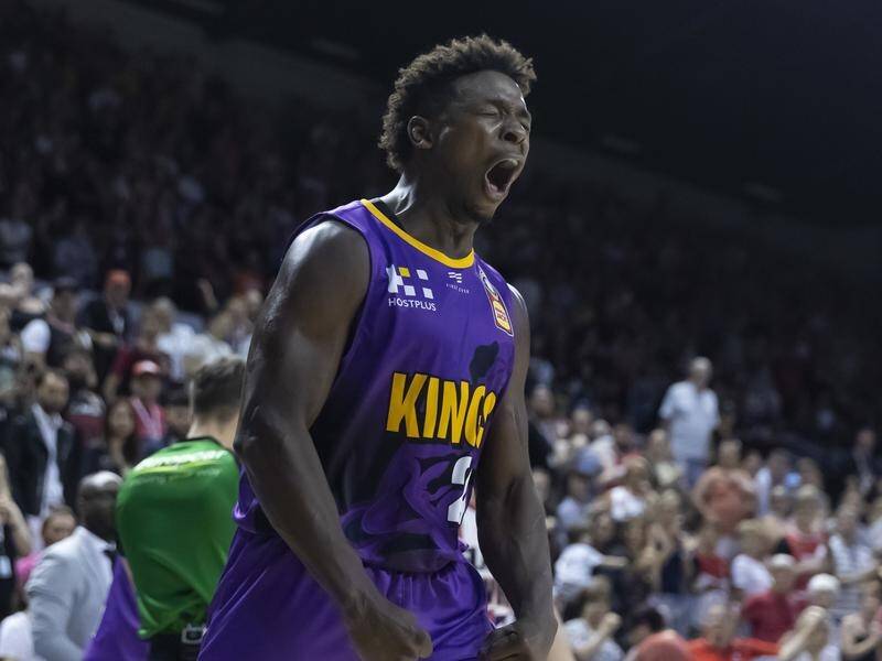 Sydney's Jae'sean Tate has helped the Kings to a 14-point NBL win over Illawarra in Wollongong.