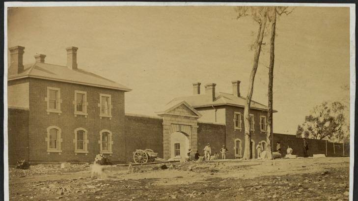 Bendigo Jail, in 1861, when construction of the facility was still under way. Photo: Benjamin Batchelder / Courtesy State Library