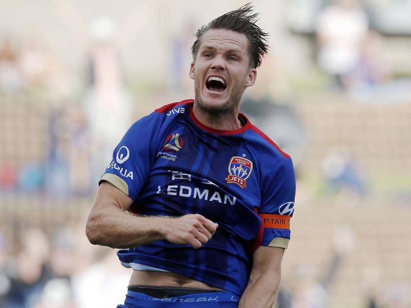 Newcastle's Nigel Boogaard may make a recovery from a broken bone for the Jets' A-League semi-final.