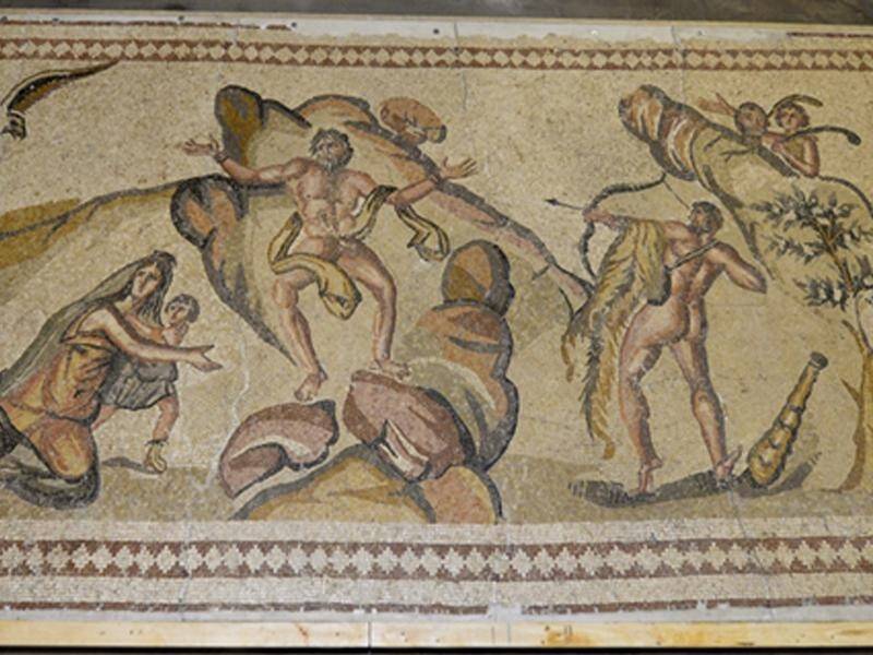 The US government wants to forfeit an ancient mosaic believed to be looted from war-torn Syria.