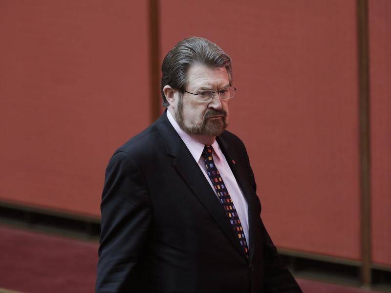 Derryn Hinch's party wants Victoria's parliament to set up a public register for child sex offenders