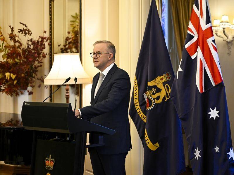 Anthony Albanese will pay tribute to Queen Elizabeth II in recognition of her Platinum Jubilee.