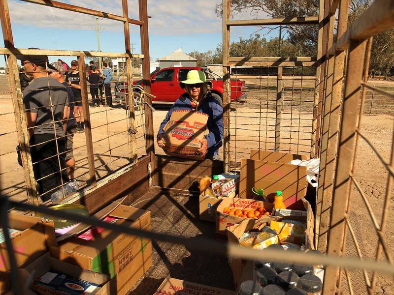 Volunteers are helping residents of drought-stricken NSW communities such as border town Mungindi.