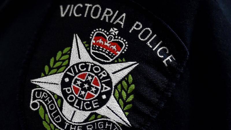 Victoria Police have are searching for a man claiming to be a federal police officer.