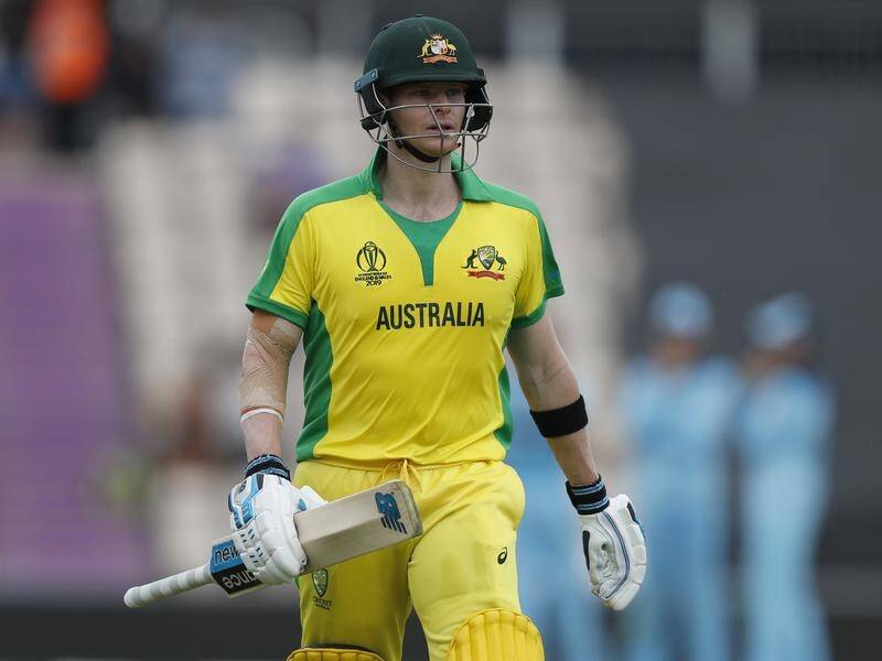 Australia's Steve Smith deserves to be shown respect by crowds in England says coach Justin Langer.