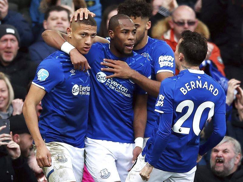 Everton's Richarlison (L) has scored in a 3-1 win over Crystal Palace in the English Premier League.