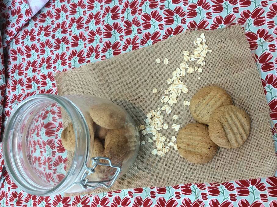 Recipe for homemade Anzac Biscuits