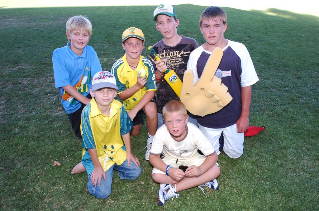 Back from left- Samuel Monigatti, Nathan Fitzpatrick, Will Hill, and Jash Sheehan.
front- Dylan Nebauir and James Boyack at the night cricket game at the QEO.
Pic by Andrew Perryman on wed 18th Jan 2006.