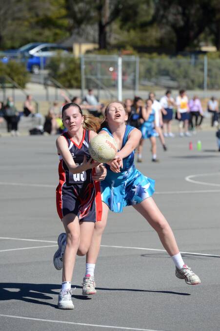 U14 Division 1 Jets Emeralds V Brumbies Pink at the Golden City Netball Courts.  Picture: Jim Aldersey