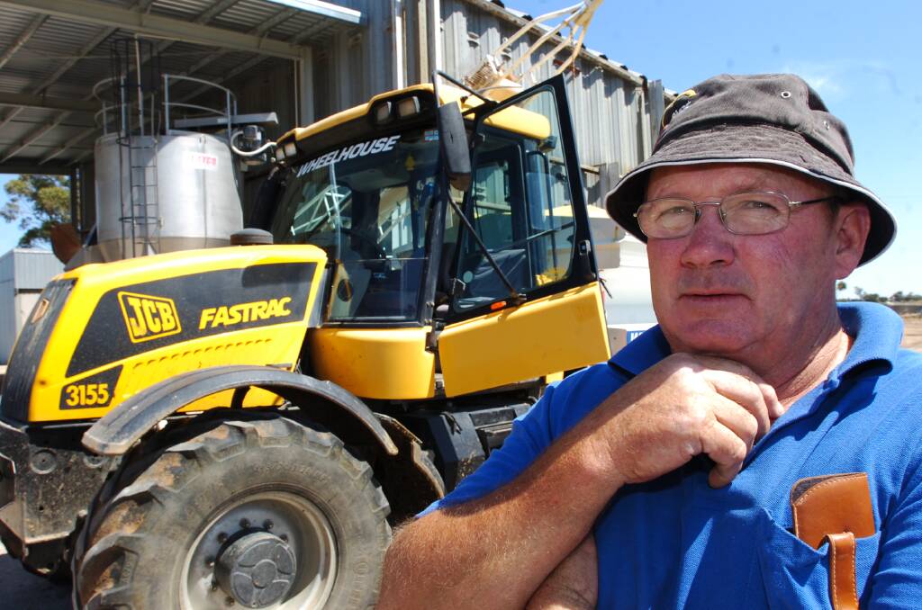 Peter Ryan from Wheelhouse Fertalizer said farmers who could irrigate were also fertalizing heavily to discourage hoppers from laying eggs. Picture ; PETER HYETT.