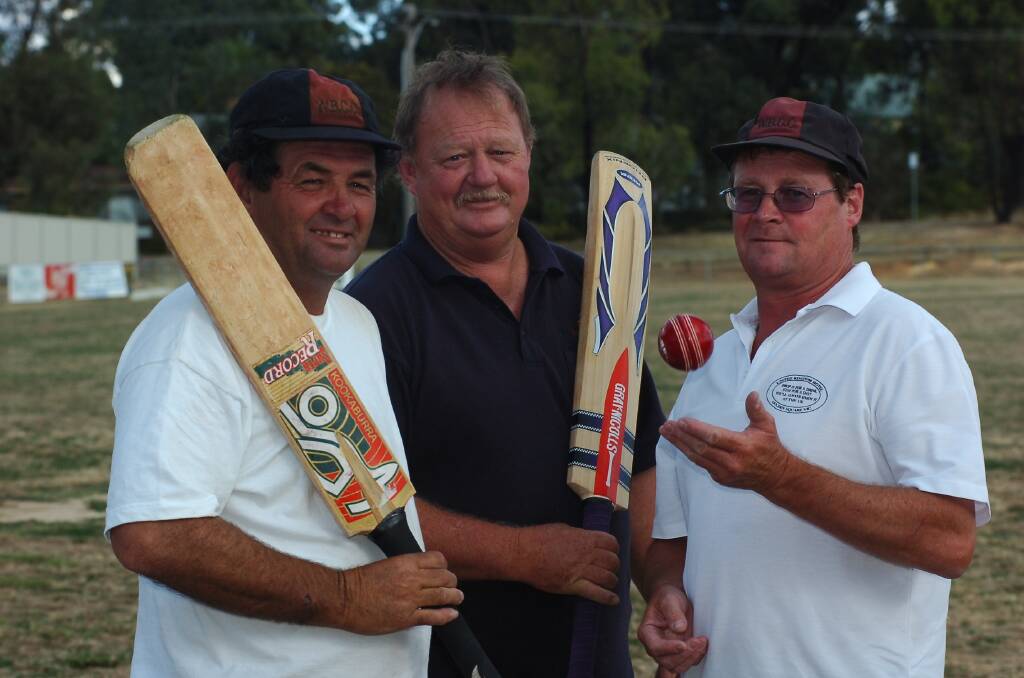 from left- Ron Gray, Ken Rolls and Kevin Wilson from the West Bgo Cricket Club.
Pic by Andrew Perryman on Thur 19th Jan 2006.