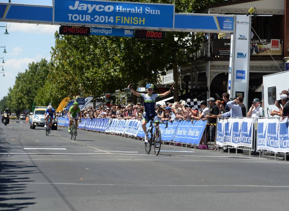 NUMBER ONE: Simon Clarke wins the leg to Bendigo from Cameron Wurf and Jack Haig. Picture: JIM ALDERSEY