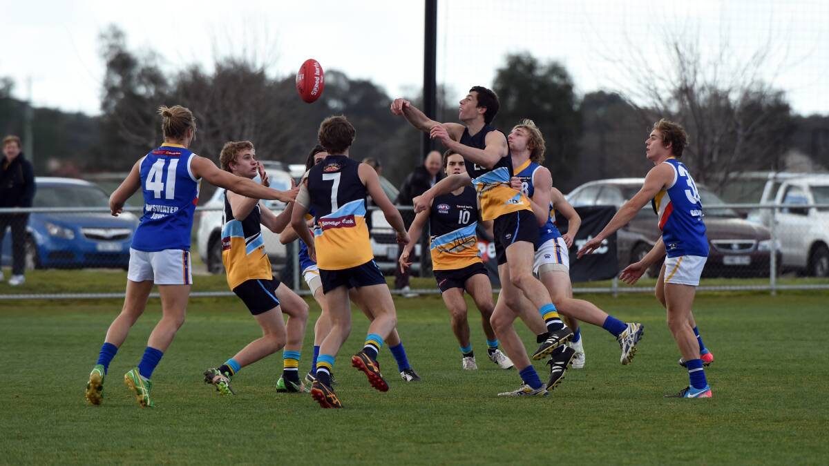 Action from last season's clash between Bendigo Pioneers and Eastern Ranges at Epsom-Huntly Reserve. 