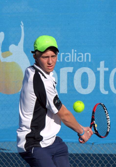 YOUNG GUN: Bendigo's Isaac Watson will be aiming to qualify for the Bendigo Bank-backed Platinum AMT tennis classic. Picture: BRENDAN McCARTHY