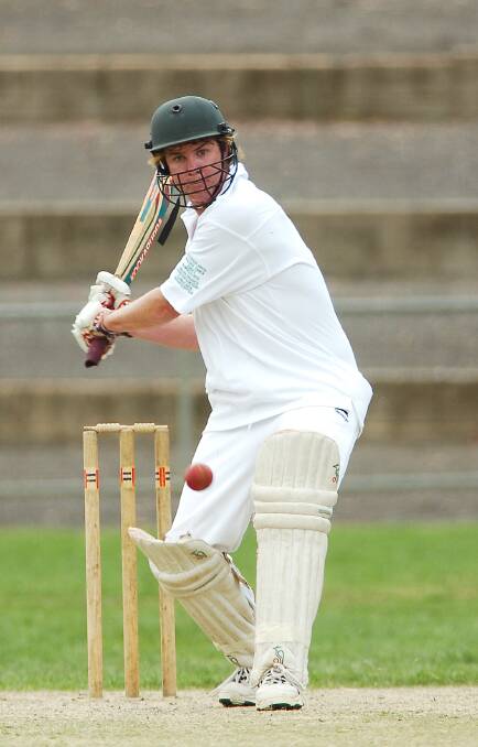 Wimmera Mallee's Sam Noonan batting at Kennington's Harry Trott Oval in 2006. 