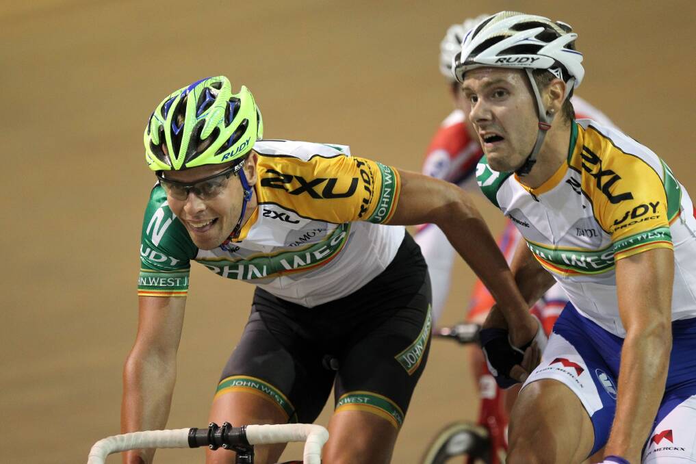SLING-CHANGE: Leif Lampater and Kenny de Ketele on their way to victory in the Australian Madison Championship at Darebin. Picture: JOHN VEAGE