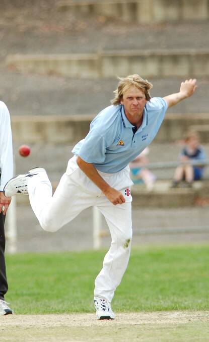 Emu Valley's Scott McKenzie bowls at  Harry Trott Oval in 2006. 