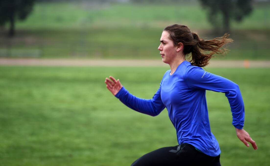 SPRINT: Kyabram athlete Emily Lawson races around the LUBAC track in Bendigo. Picture: LIZ FLEMING