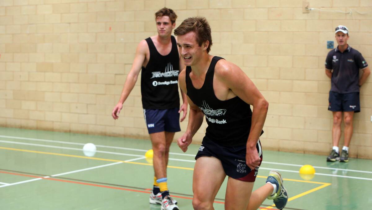 SPRINT: Billy Evans contests the beep test at the Bendigo Pioneers fitness challenge. Picture: LIZ FLEMING