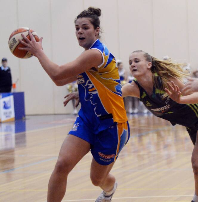 CONFIDENCE: Rosie Fadljevic helps the Lady Braves to a home-court win. Picture: BRENDAN McCARTHY