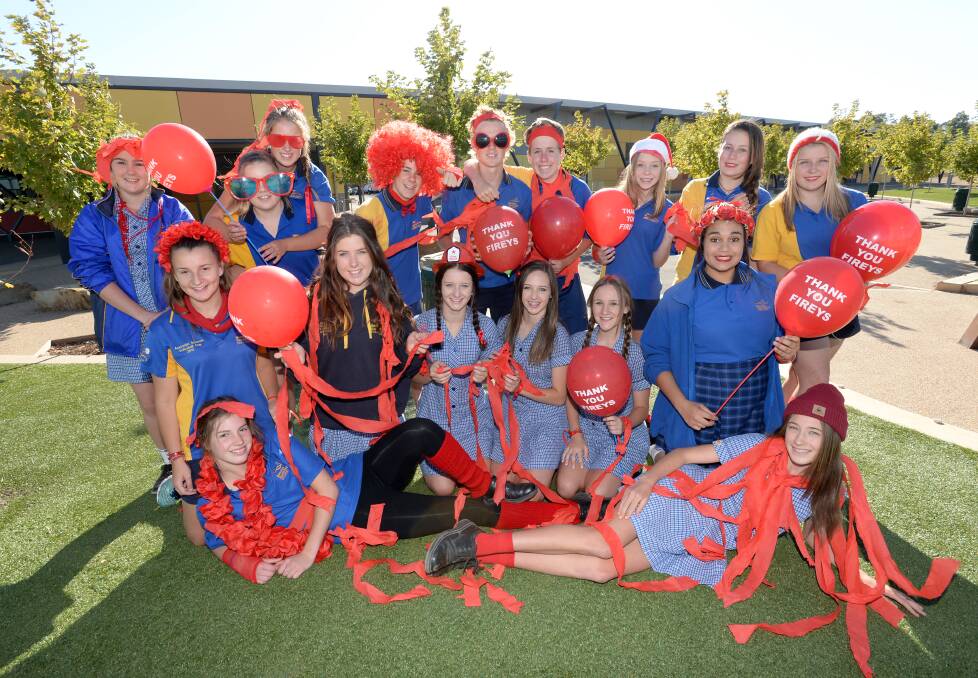 Bendigo South East year 9 students dressed up in red to raise money for NRBD. Picture: JODIE DONNELLAN