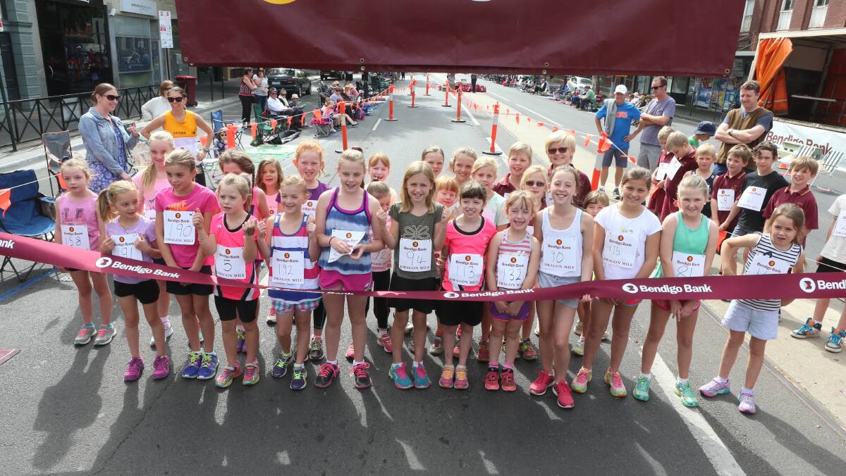 ON YOUR MARKS: The grades four and undef girls on the start line for the mini mile. Picture: PETER WEAVING