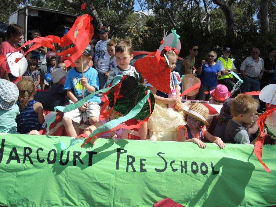 The Harcourt Applefest street parade. Picture:  DOROTHY COOK
