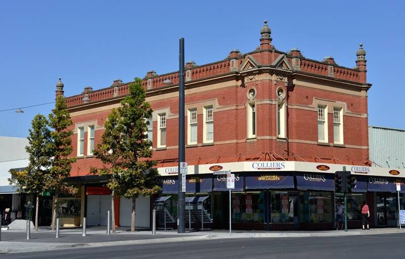 GOLDEN OPPORTUNITY: Collier’s Golden Key Bootery building to go under the hammer. Picture: CONTRIBUTED

