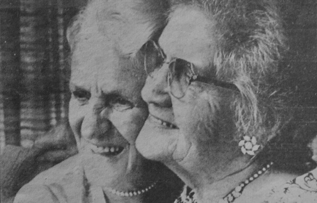 Pen pals meet at last: Mrs Flora G. Hibbard of Bendigo and Mrs Lena Brown, of Jacksonville Florida, met in Bendigo recently after being pen pals for 27 years.