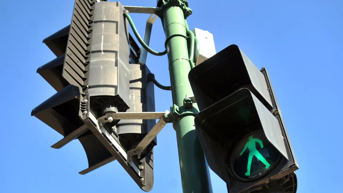 Elmore pedestrian crossing gets green light 