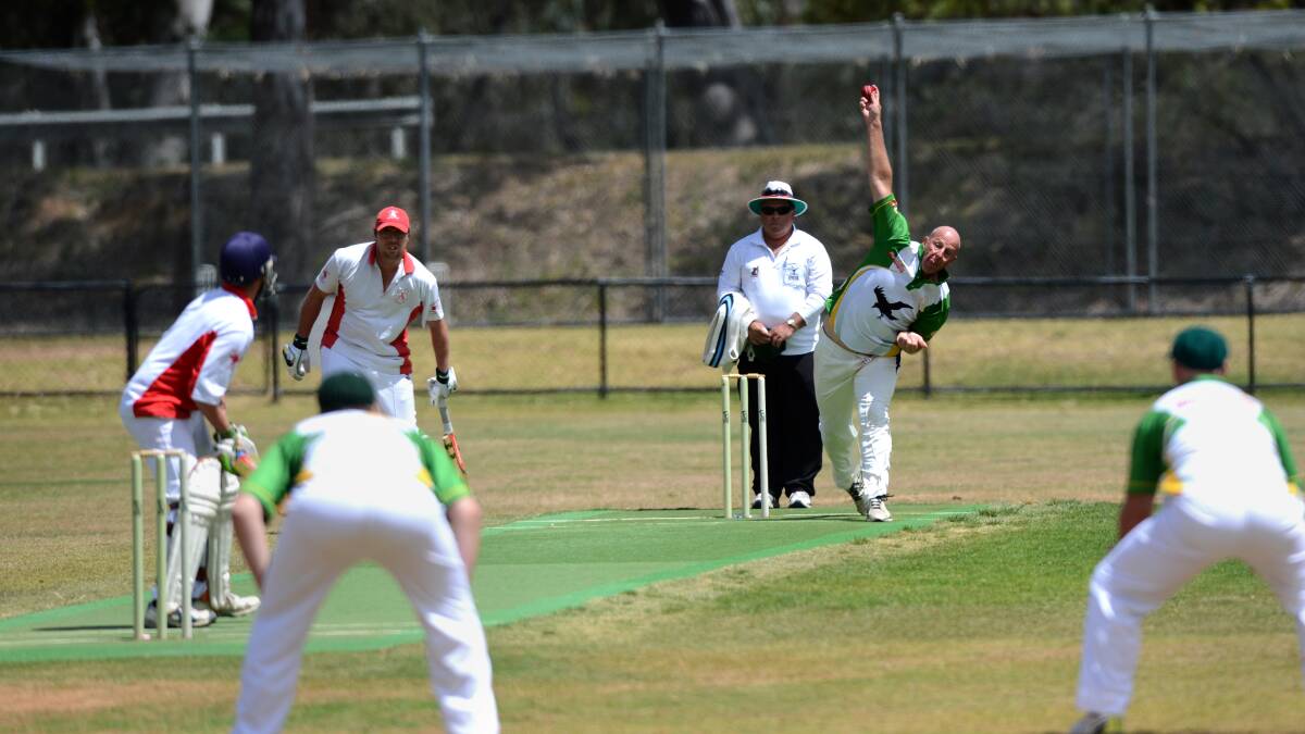 Damien Dunlop bowls for Spring Gully this season.