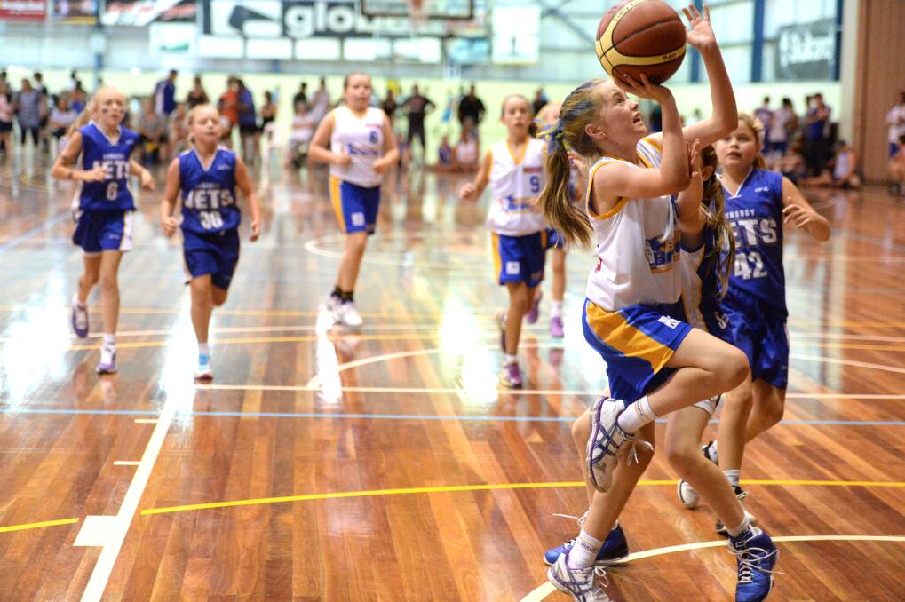 TAKING A SHOT: Holly Lockhart aims high. Picture: LIZ FLEMING