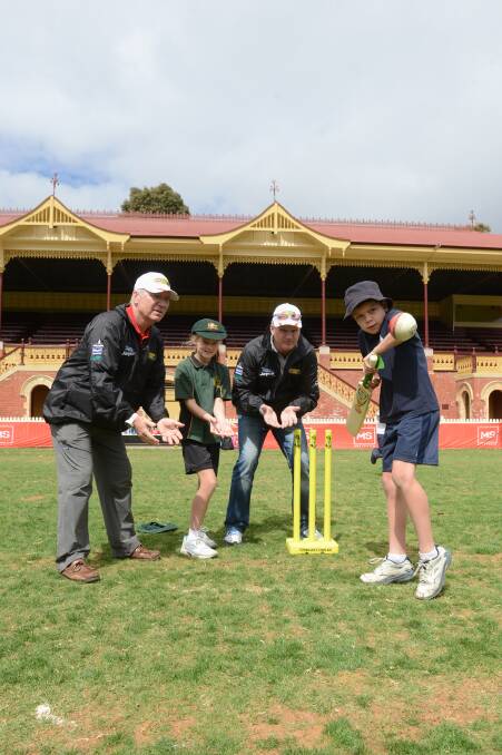 Aussie greats pad up for MS Ashes Trek