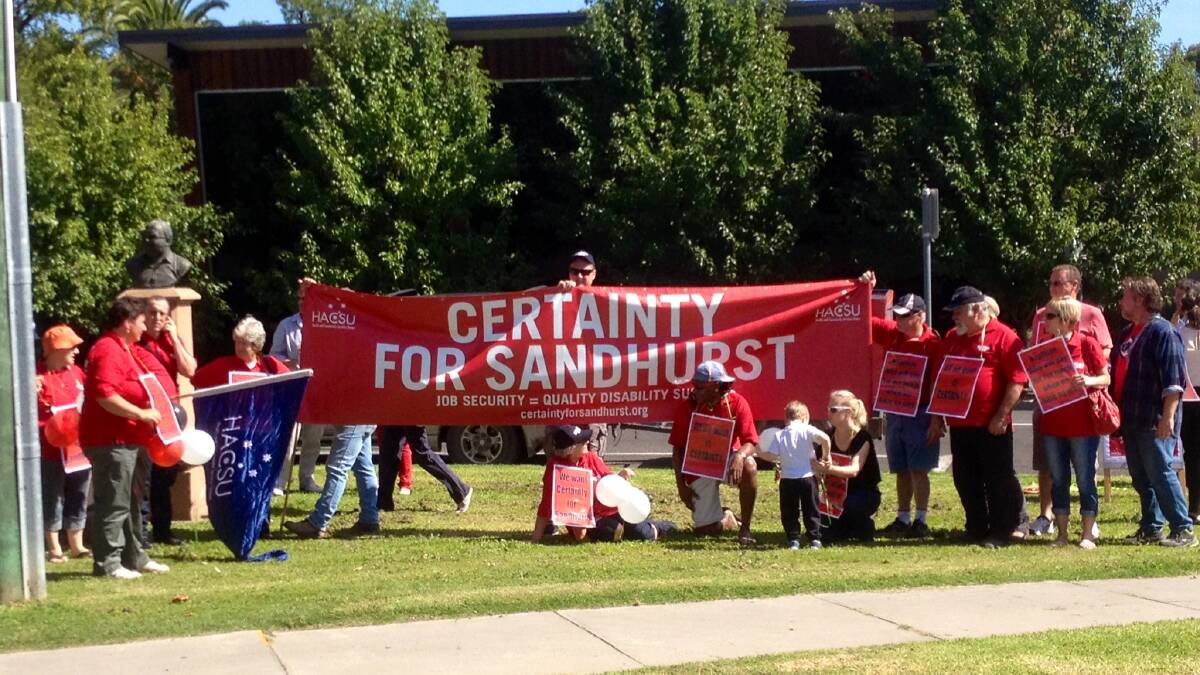 UNHAPPY: The CFA and Sandhurst workers  protesting outside the Foundry Hotel Complex, where Denis Napthine is guest speaker at Bendigo Business Council lunch. Photo: GLENN DANIELS