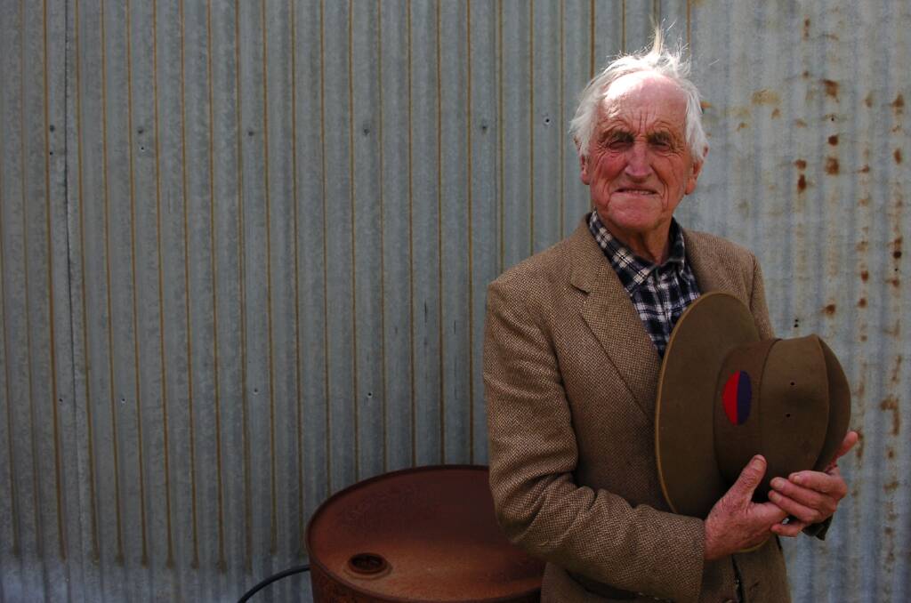 WW2 veteran 86 year old Alf Bates.
Pic Brendan McCarthy 041105